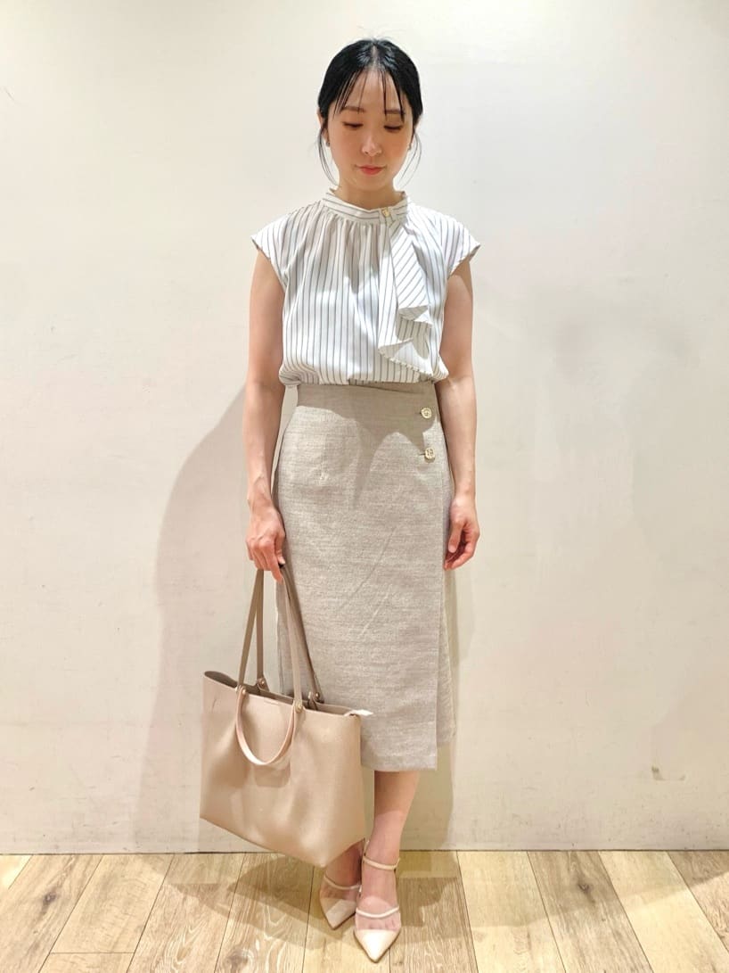 matsuさんの「index｜《丈が選べる》麻調ラップタイトスカート【洗濯機洗い可／イージーアイロン】」を使ったコーディネート