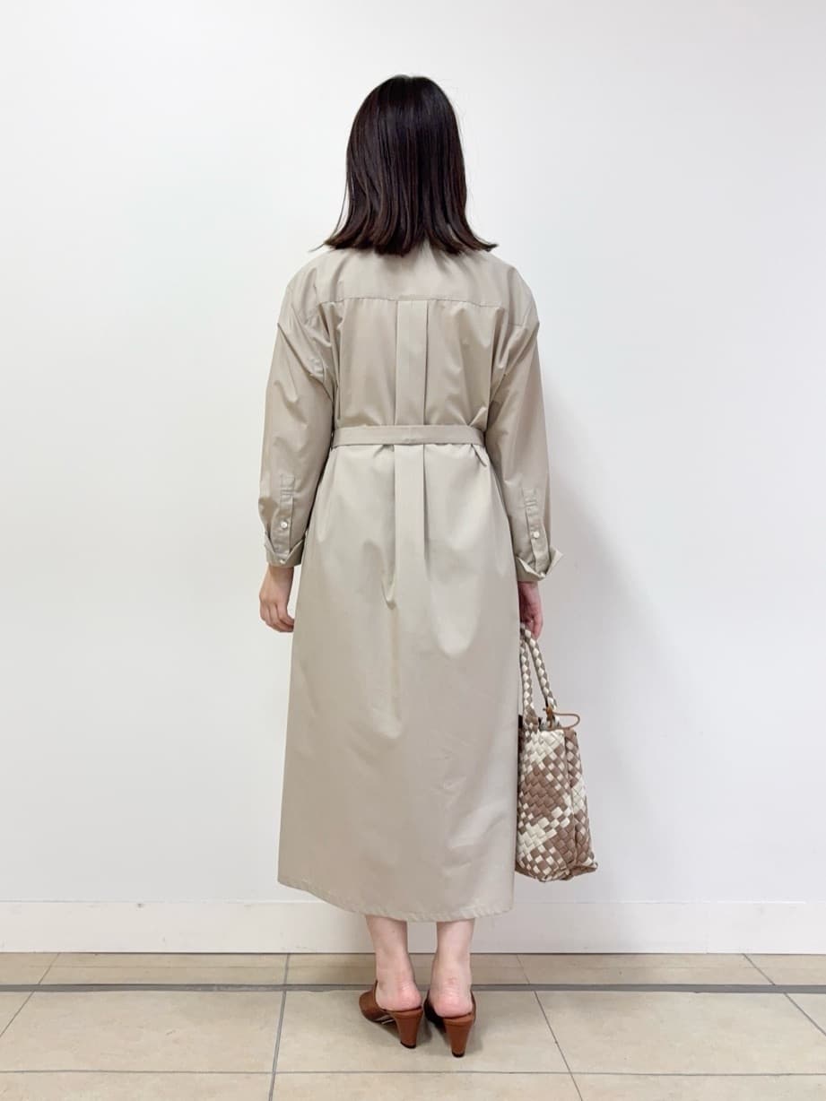 asamiさんの「UNTITLED｜【手洗い／88cm正方形】バイカラーハーネススカーフ」を使ったコーディネート