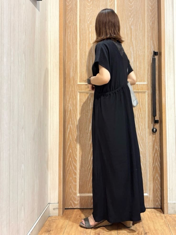 meiさんの「SHOO･LA･RUE｜【前後2WAY】さらりと大人上品に 楊柳フレンチワンピース」を使ったコーディネート