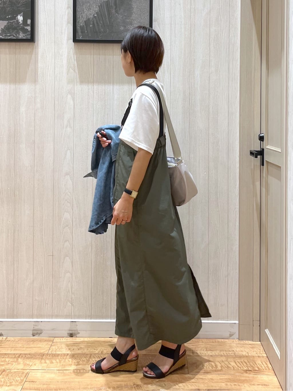 shirayuuuさんの「SHOO･LA･RUE｜【S-LL】コーデの主役になる コード刺繍デザインＴシャツ」を使ったコーディネート