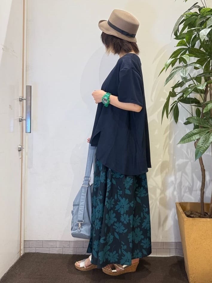misakiさんの「SHOO･LA･RUE｜【S-LL/洗える/体型カバー/5分袖】涼しくきれいに決まる Aライントップス」を使ったコーディネート