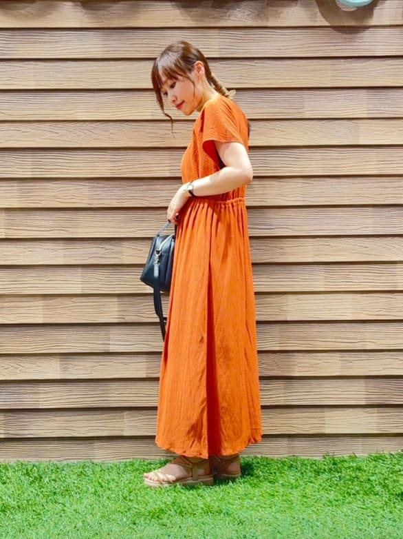 himiさんの「SHOO･LA･RUE｜【前後2WAY】さらりと大人上品に 楊柳フレンチワンピース」を使ったコーディネート