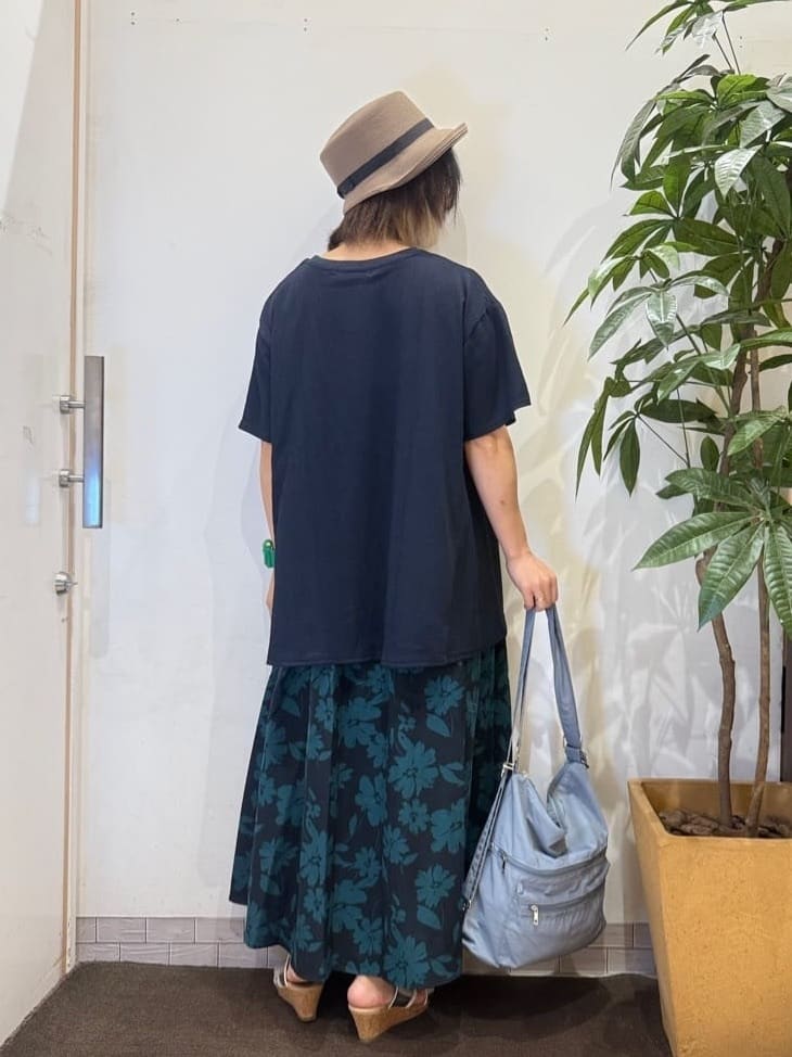 misakiさんの「SHOO･LA･RUE｜【S-LL/洗える/体型カバー/5分袖】涼しくきれいに決まる Aライントップス」を使ったコーディネート