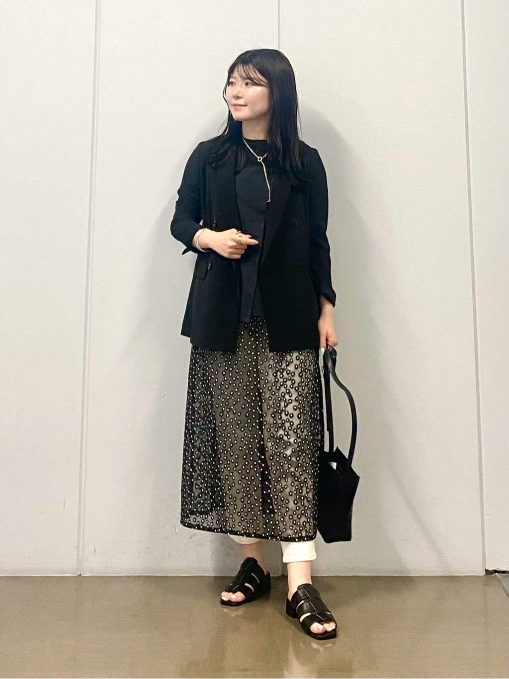 misakiさんの「INDIVI｜【洗える】ビスチェレイヤード風トップス」を使ったコーディネート