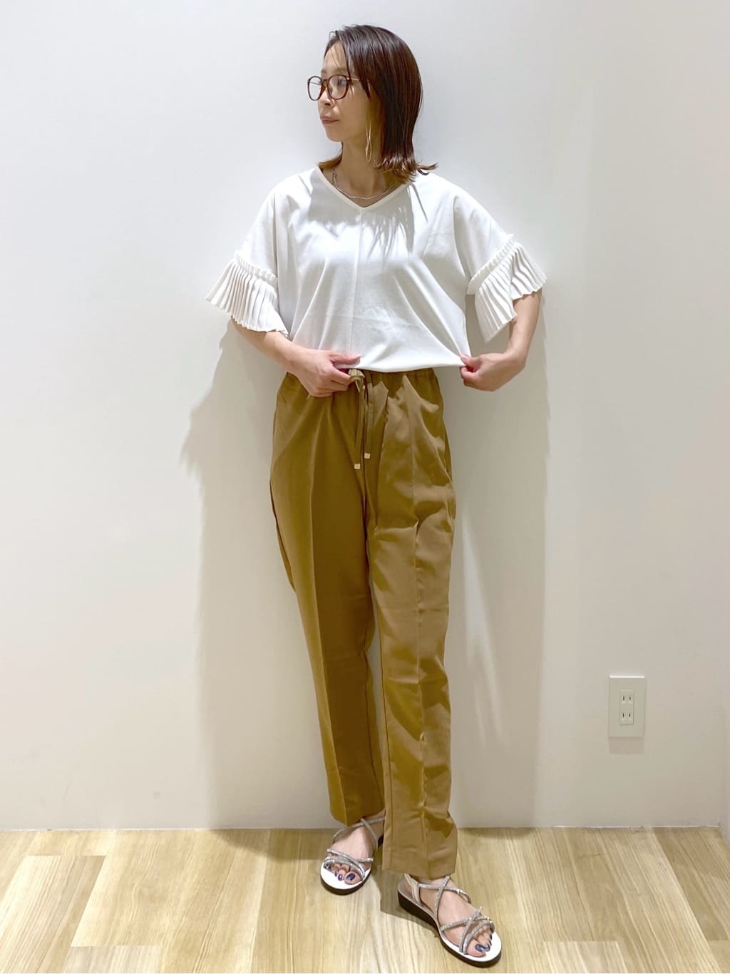 えりさんの「OPAQUE.CLIP｜プリーツスリーブドッキングトップス【洗濯機洗い可】」を使ったコーディネート