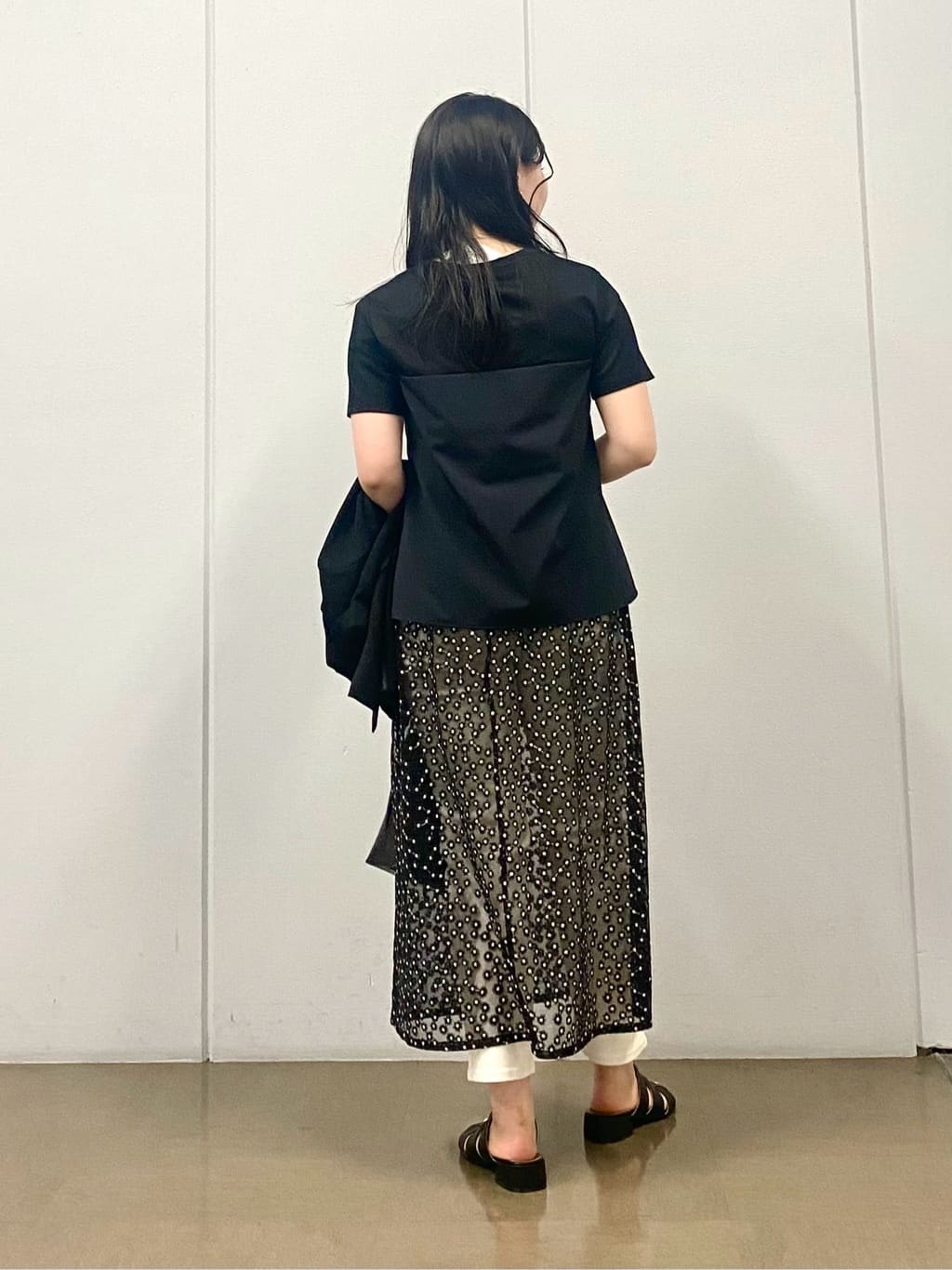 misakiさんの「INDIVI｜【洗える】ビスチェレイヤード風トップス」を使ったコーディネート