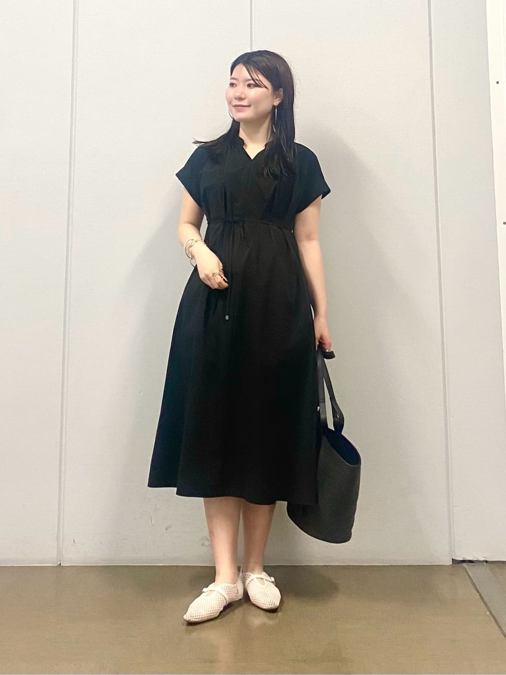 misakiさんの「INDIVI｜【洗える／UVケア／SETUP可能】ドロストワイドパンツ」を使ったコーディネート