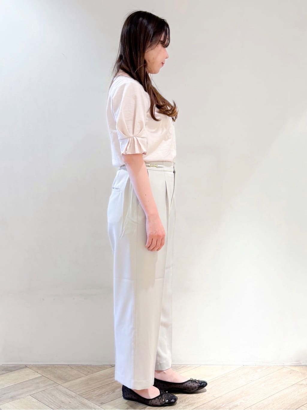 sayaさんの「index｜《8色展開／XS-LLサイズ》タックパフスリーブブラウス【洗濯機洗い可／吸水速乾／防シワ／抗ピル】」を使ったコーディネート