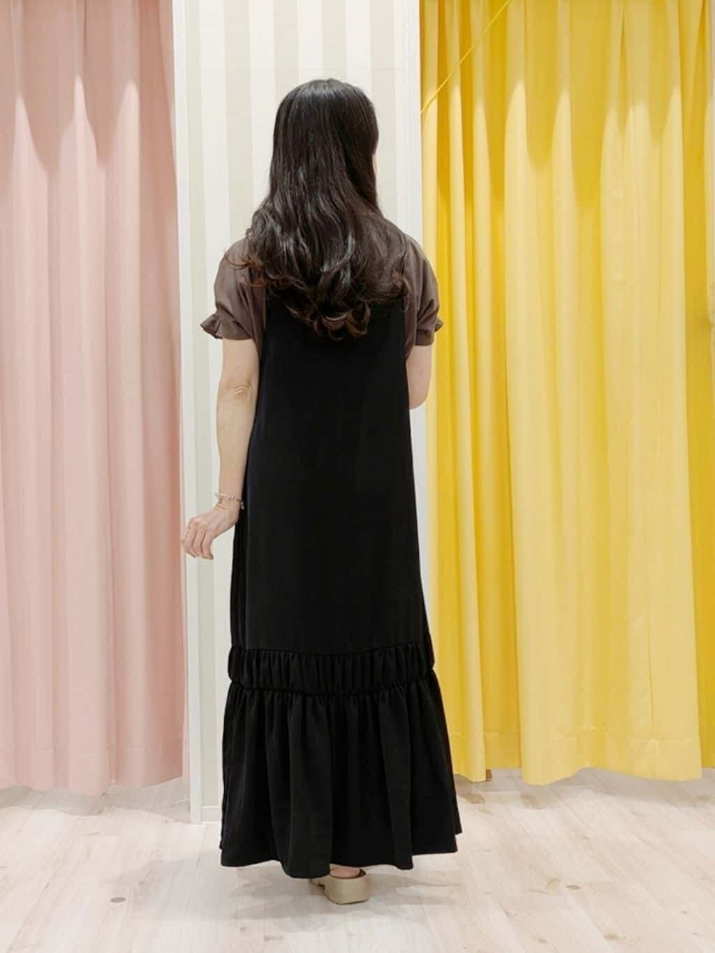 かずみさんの「SHOO･LA･RUE｜【S-LL/UV/プチプラ】お袖タックで好印象 デザインTシャツ」を使ったコーディネート