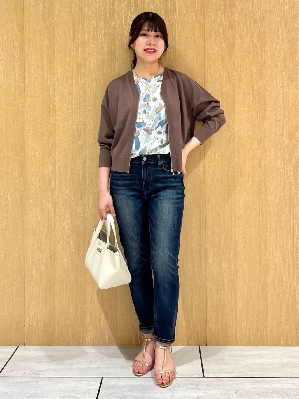nanaさんの「UNTITLED｜【Healthy DENIM&times;UNTITLED】別注 R Mrytle（リマートル）テーパードデニム」を使ったコーディネート
