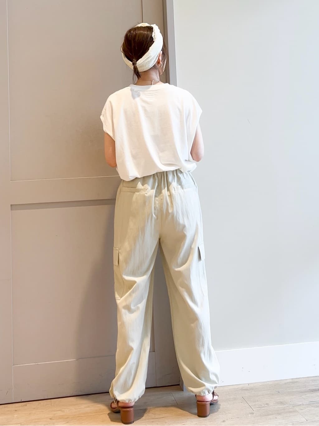 yamakoさんの「grove｜【Lee&times;grove別注】PRINT　SLEEVELESS T-SHIRTS」を使ったコーディネート