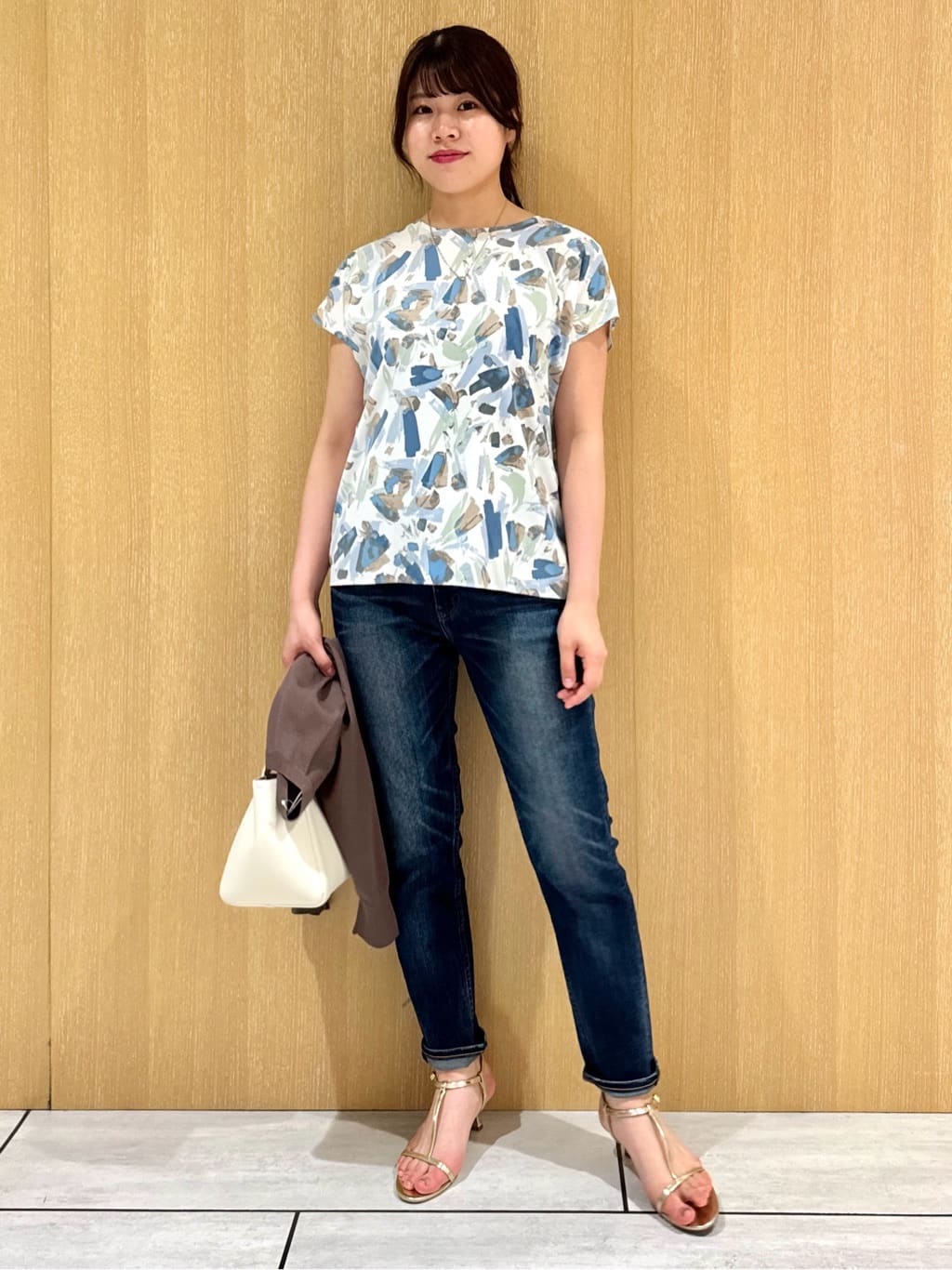 nanaさんの「UNTITLED｜【Healthy DENIM&times;UNTITLED】別注 R Mrytle（リマートル）テーパードデニム」を使ったコーディネート
