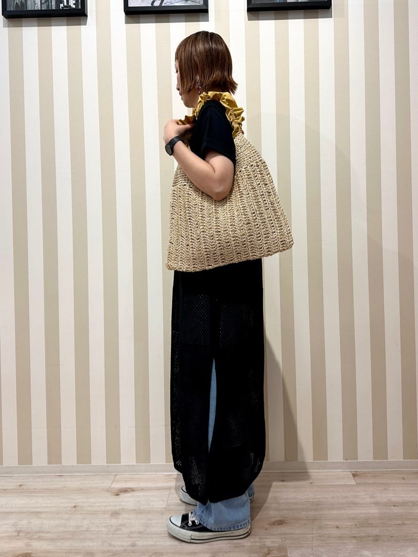 Hanさんの「SHOO･LA･RUE｜◆【洗える/S-LL/ひんやり/UV】汗をかいても気になりにくい スリットトップス」を使ったコーディネート