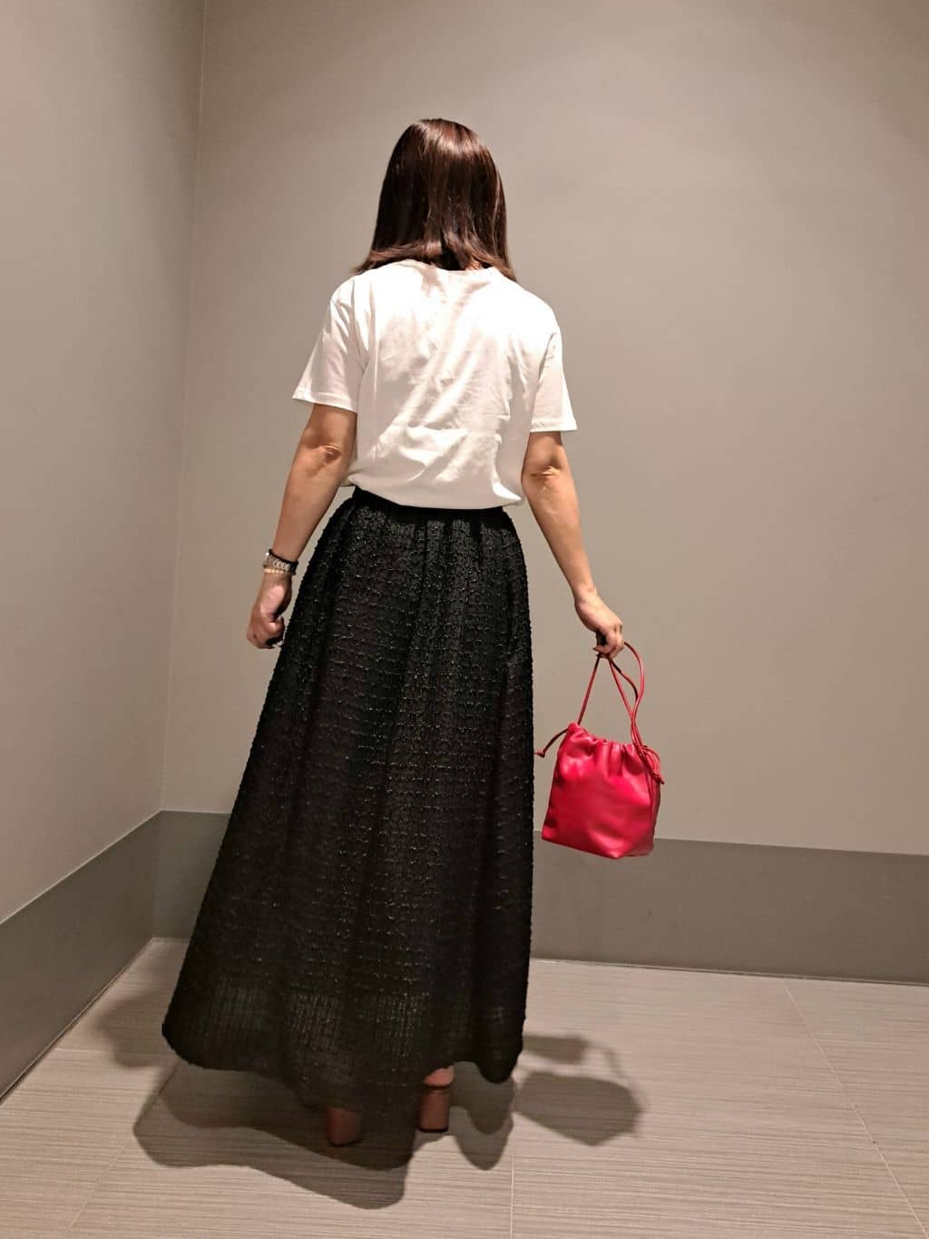 Takahashiさんの「DRESSTERIOR｜◆20／1シルケット風天竺Tシャツ」を使ったコーディネート