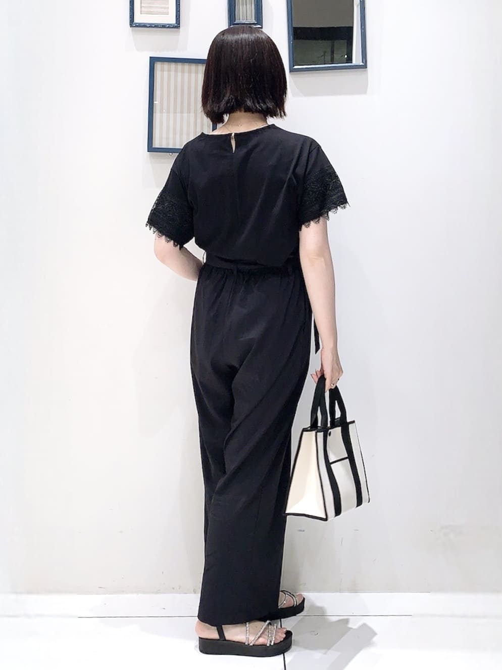 まぁさんさんの「grove｜【洗える/二の腕カバー】上品なレースで叶える、きちんと見えの夏Tシャツ」を使ったコーディネート