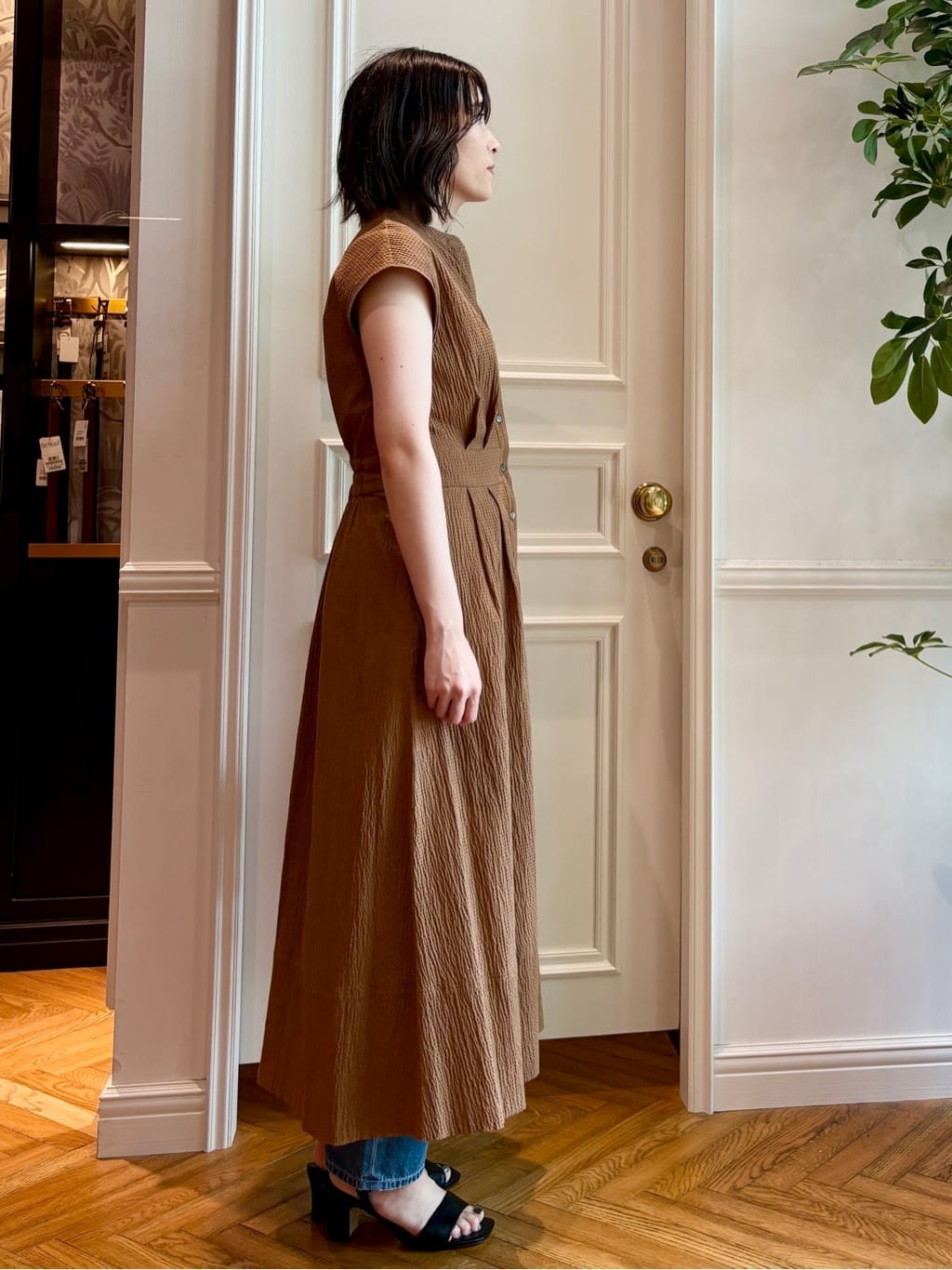 nakaoさんの「DRESSTERIOR｜【ウォッシャブル】テーパードコンフォートデニム」を使ったコーディネート