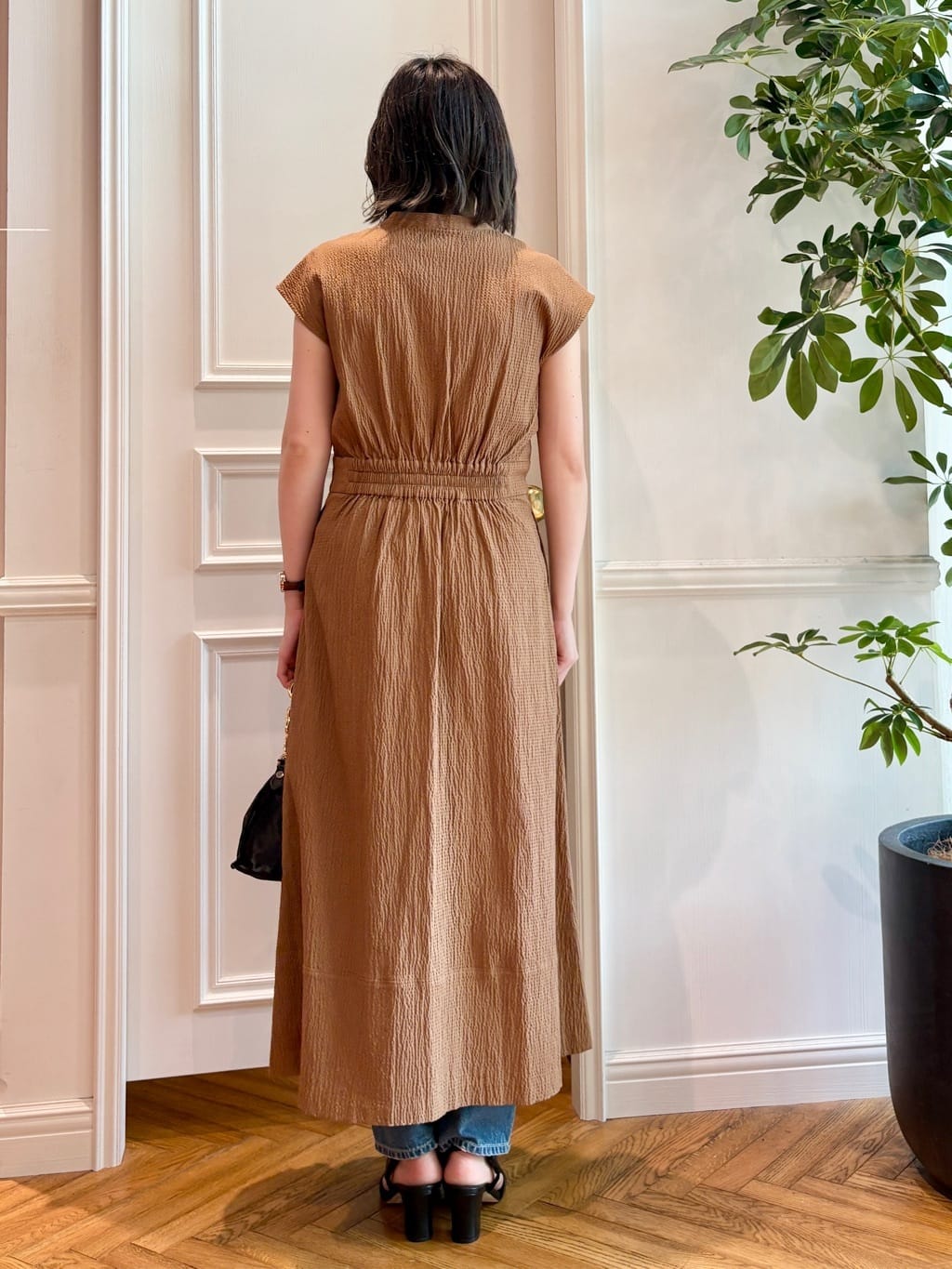 nakaoさんの「DRESSTERIOR｜【ウォッシャブル】テーパードコンフォートデニム」を使ったコーディネート