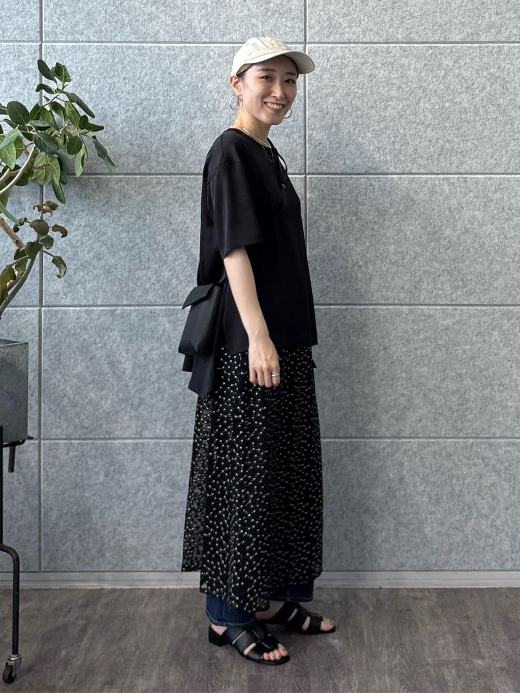 kotakiさんの「INDIVI｜【バックシャン】デザインTブラウス」を使ったコーディネート