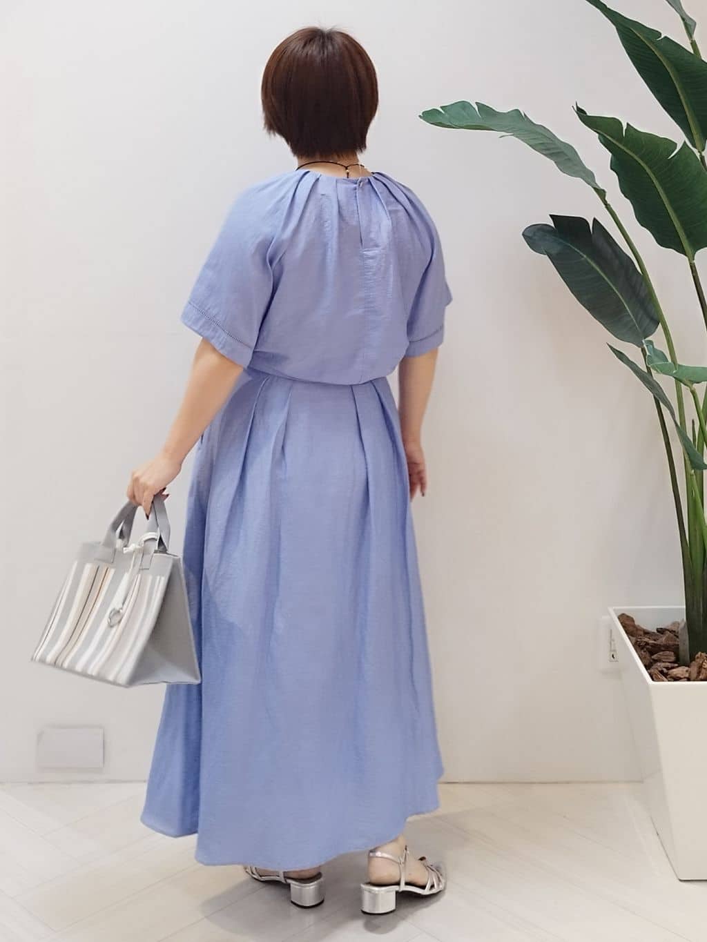 s u g iさんの「UNTITLED｜ビッグオーバルネックレス」を使ったコーディネート