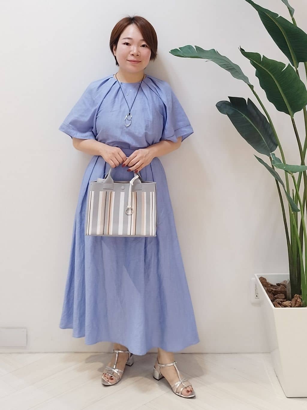 s u g iさんの「UNTITLED｜ビッグオーバルネックレス」を使ったコーディネート