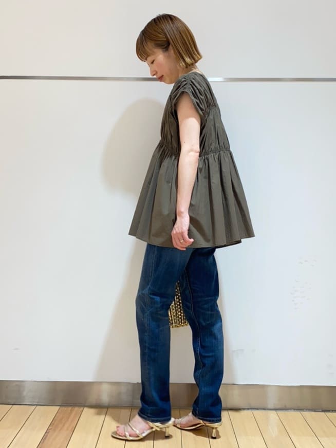 あやさんの「UNTITLED｜【Healthy DENIM&times;UNTITLED】別注 R Mrytle（リマートル）テーパードデニム」を使ったコーディネート