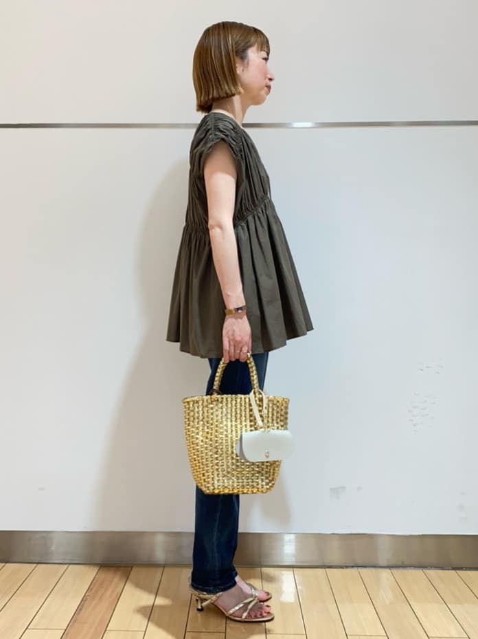 あやさんの「UNTITLED｜【Healthy DENIM&times;UNTITLED】別注 R Mrytle（リマートル）テーパードデニム」を使ったコーディネート
