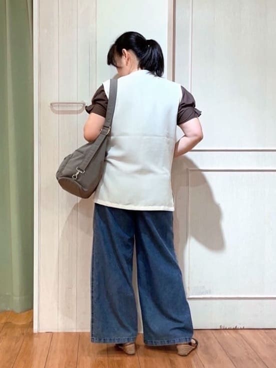 ke-yさんの「SHOO･LA･RUE｜【S-LL/UV/プチプラ】お袖タックで好印象 デザインTシャツ」を使ったコーディネート