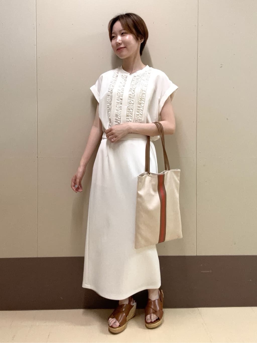 mioさんの「UNTITLED｜【後ろウエストゴム/ストレッチ性/オンオフ】ジャージナロースカート」を使ったコーディネート