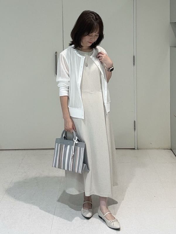 makiさんの「UNTITLED｜【手洗い可】マルチストライプニットバッグ」を使ったコーディネート