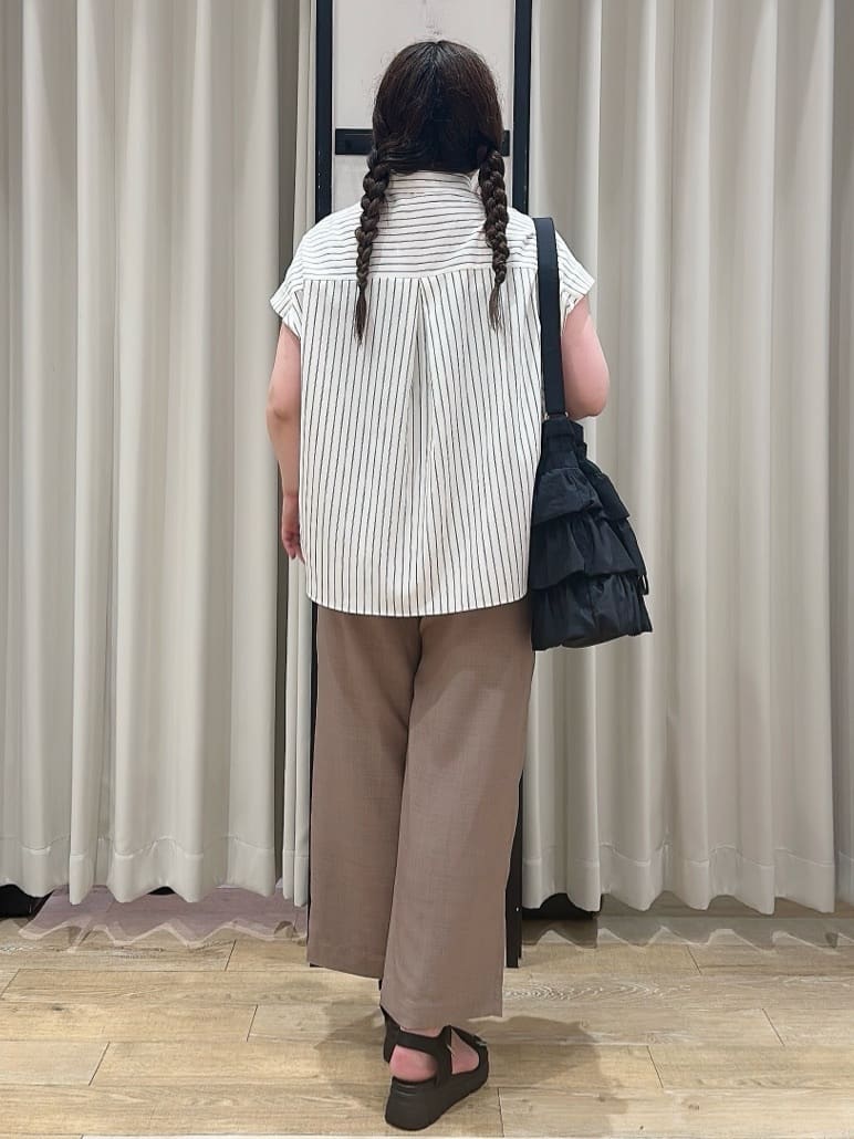 suzuさんの「grove｜ロープベルトで差がつく 洗練リラックスパンツ」を使ったコーディネート