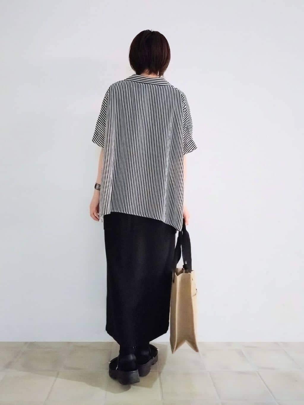 miomioさんの「SHOO･LA･RUE｜【S-LL】大人のきれいめカジュアルに 麻調カーゴナロースカート」を使ったコーディネート