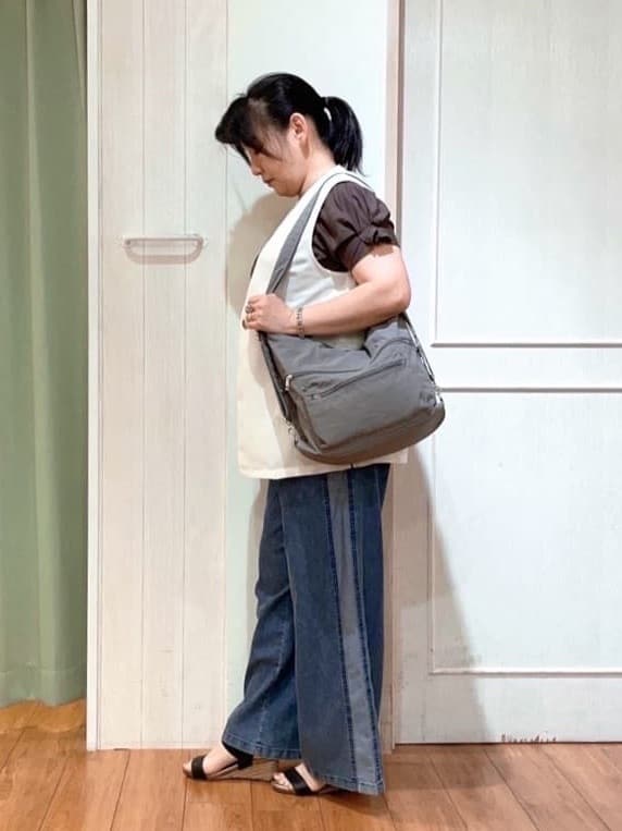 ke-yさんの「SHOO･LA･RUE｜【S-LL/UV/プチプラ】お袖タックで好印象 デザインTシャツ」を使ったコーディネート