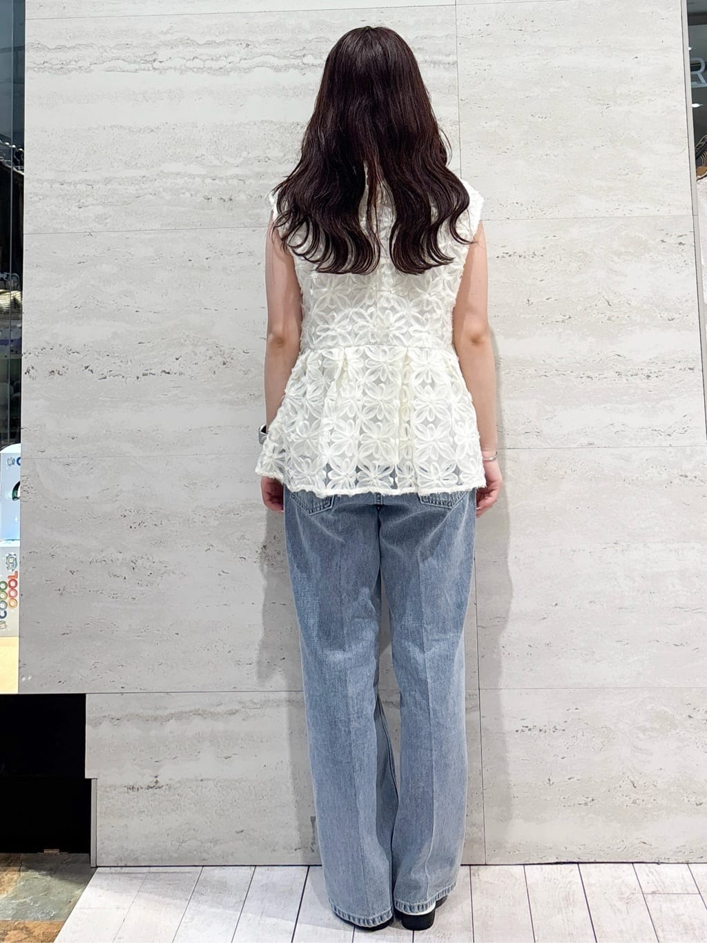 かほさんの「OPAQUE.CLIP｜《丈が選べる》ストレートデニムパンツ【洗濯機洗い可】」を使ったコーディネート