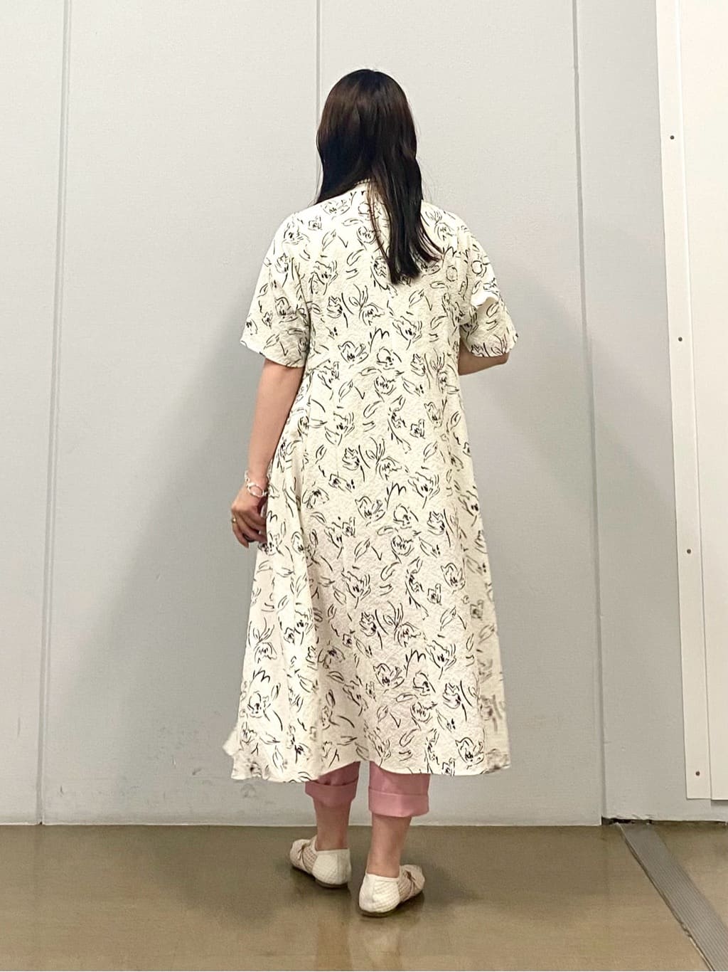 misakiさんの「INDIVI｜【バックシャン】デザインTブラウス」を使ったコーディネート