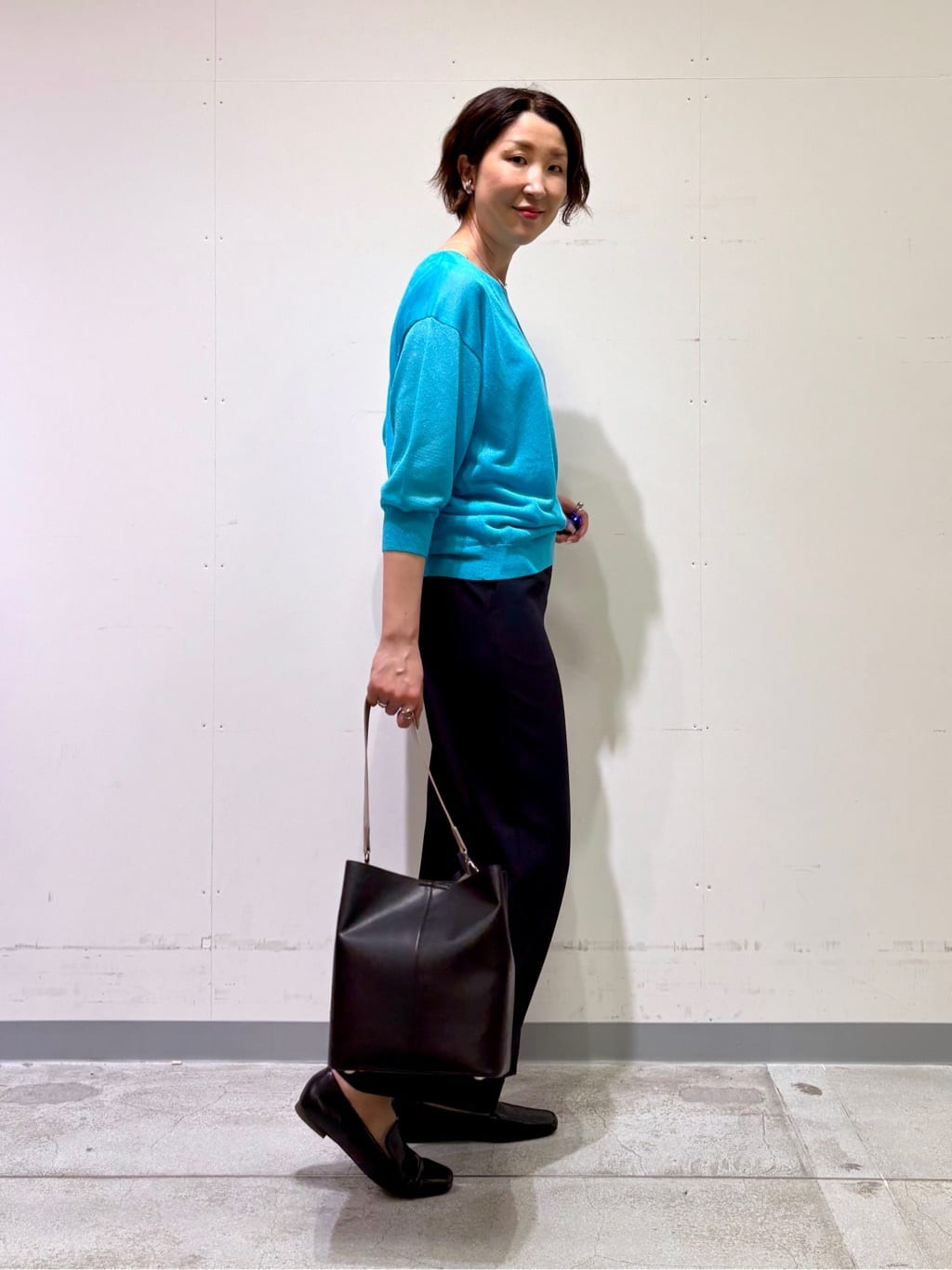 yuriさんの「INDIVI｜【洗える／UVケア／SETUP可能】ウール調ワイドパンツ」を使ったコーディネート