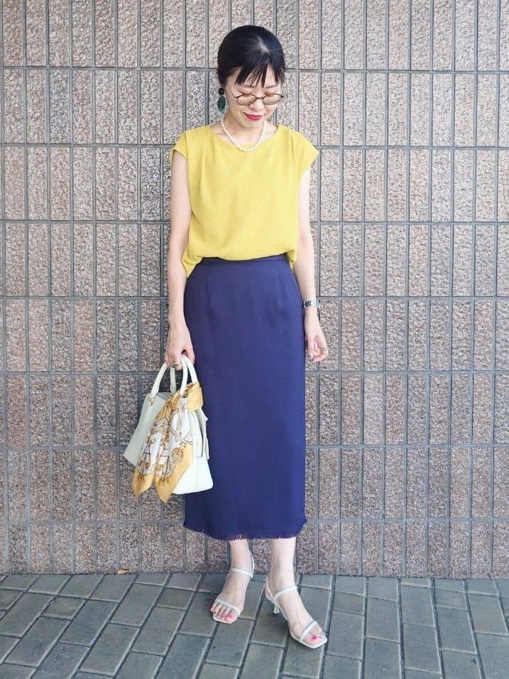 MUTSUKOさんの「UNTITLED｜【ジャージ素材】インナードッキングシアーカットソー」を使ったコーディネート