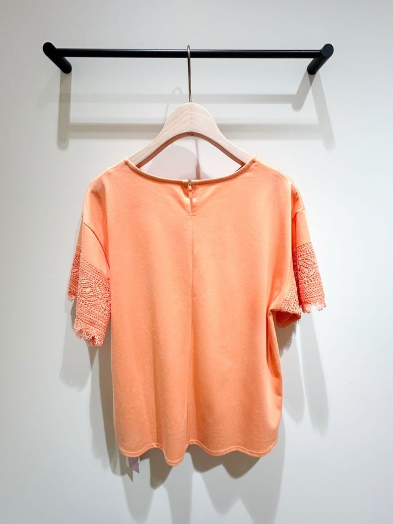 Yumeさんの「grove｜【洗える/二の腕カバー】上品なレースで叶える、きちんと見えの夏Tシャツ」を使ったコーディネート