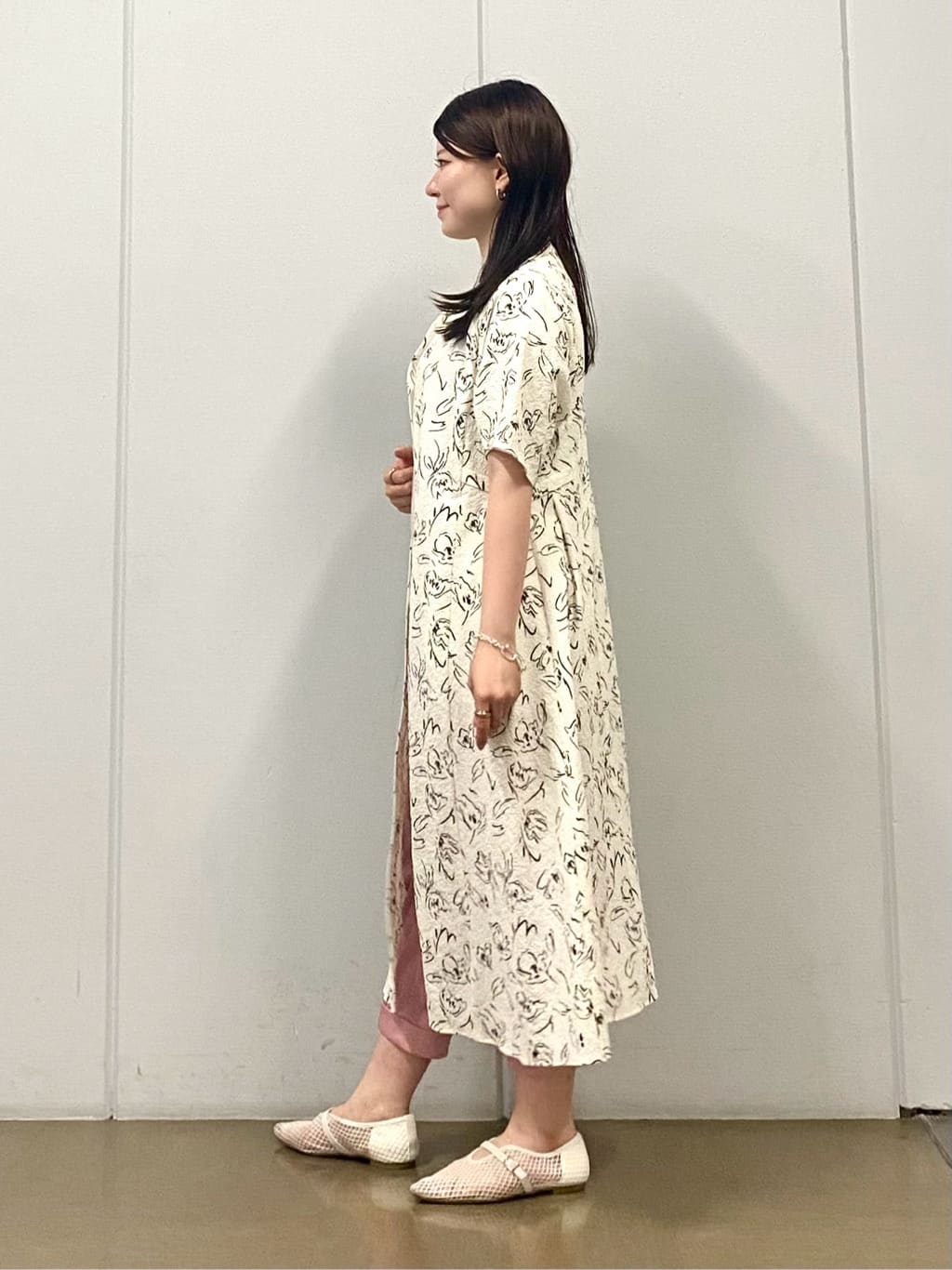 misakiさんの「INDIVI｜【バックシャン】デザインTブラウス」を使ったコーディネート
