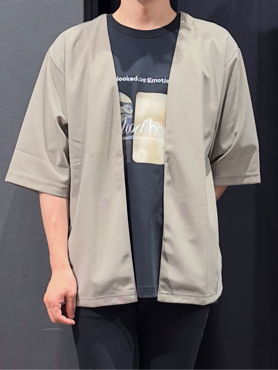 tomoyaさんの「THE SHOP TK｜五分袖カーディガン+半袖Tシャツセットアイテム 洗濯機OK」を使ったコーディネート