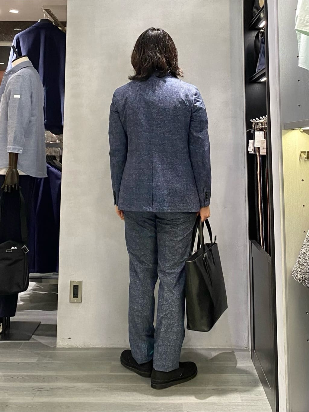 nishiさんの「TAKEO KIKUCHI｜【抗菌防臭】COOL DOTS（R）ドビープリント ジャケット」を使ったコーディネート