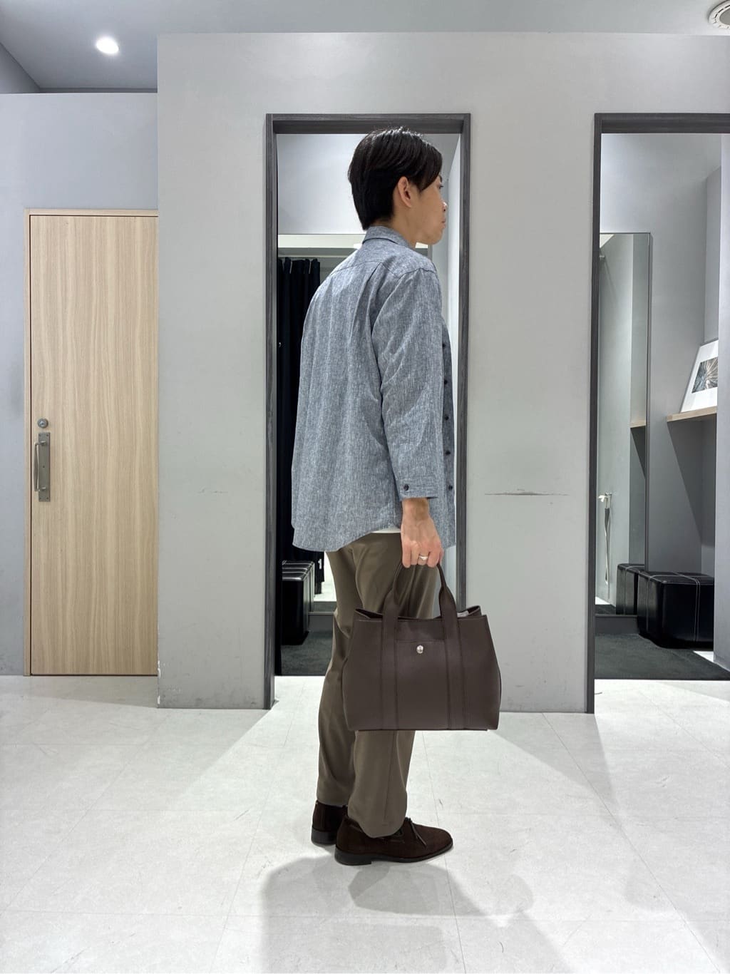 わいずみさんの「TAKEO KIKUCHI｜【360&deg;ストレッチ／セットアップ対応】None Of Stress パンツ」を使ったコーディネート