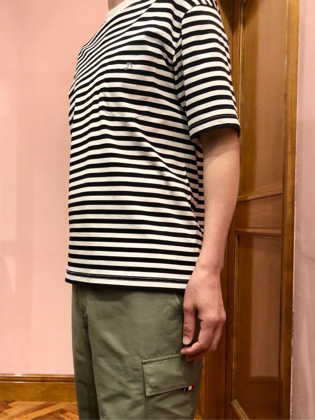 OKJさんの「DRESSTERIOR｜【撥水仕様】シュリンクレザー ショルダーバッグ」を使ったコーディネート