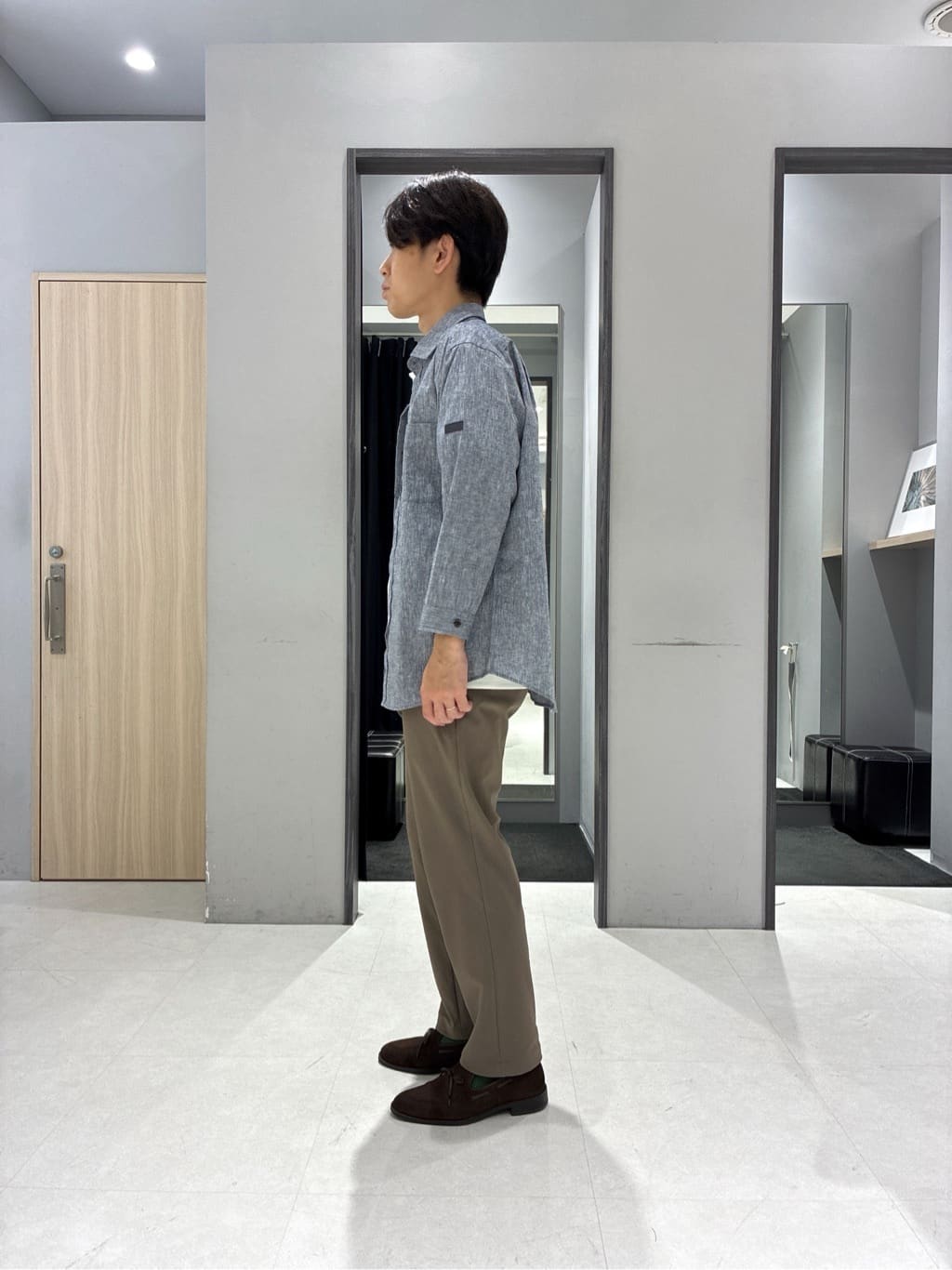 わいずみさんの「TAKEO KIKUCHI｜【360&deg;ストレッチ／セットアップ対応】None Of Stress パンツ」を使ったコーディネート