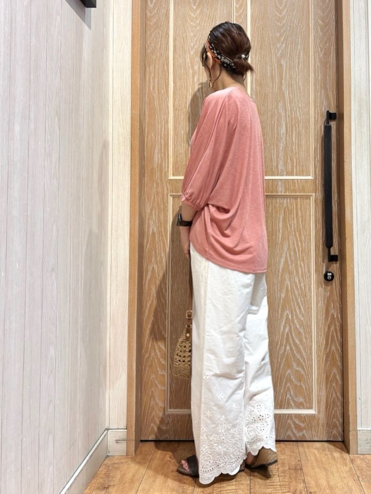 meiさんの「SHOO･LA･RUE｜【UV/さらさらタッチ】女性らしさ漂う 5分袖ボレロカーディガン」を使ったコーディネート
