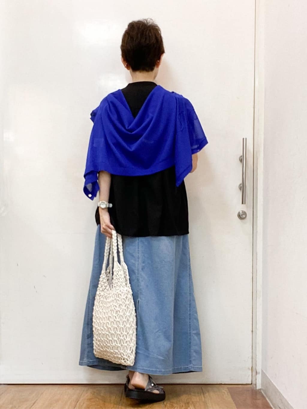 みぃさんの「SHOO･LA･RUE｜ニュアンスデザインがこなれ見え 刺繍デザイン シアーカーディガン」を使ったコーディネート