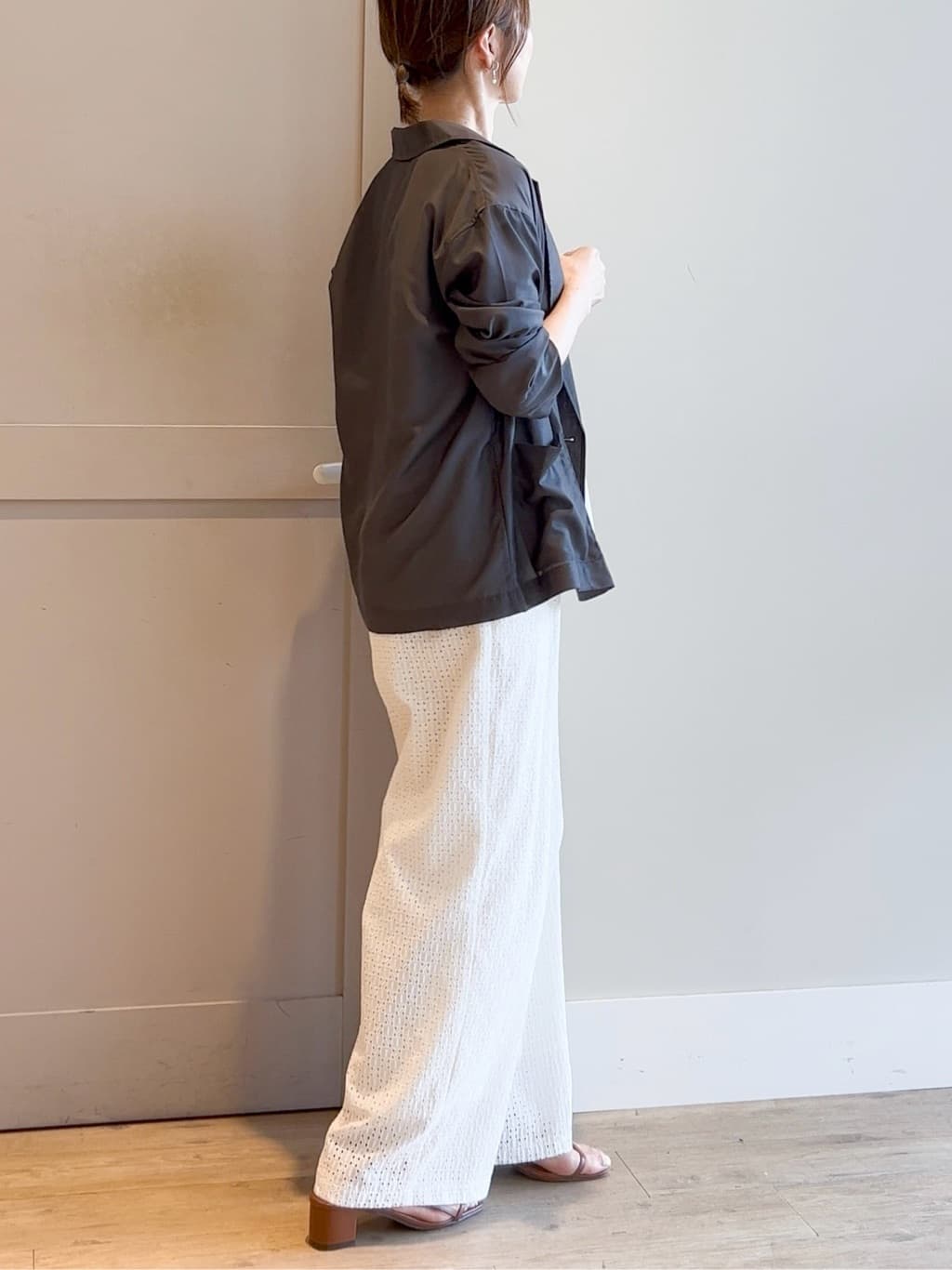 yamakoさんの「grove｜【Lee&times;grove別注】PRINT　SLEEVELESS T-SHIRTS」を使ったコーディネート