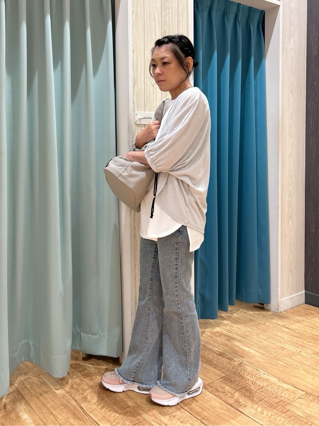 わかさんの「SHOO･LA･RUE｜【UV/さらさらタッチ】女性らしさ漂う 5分袖ボレロカーディガン」を使ったコーディネート