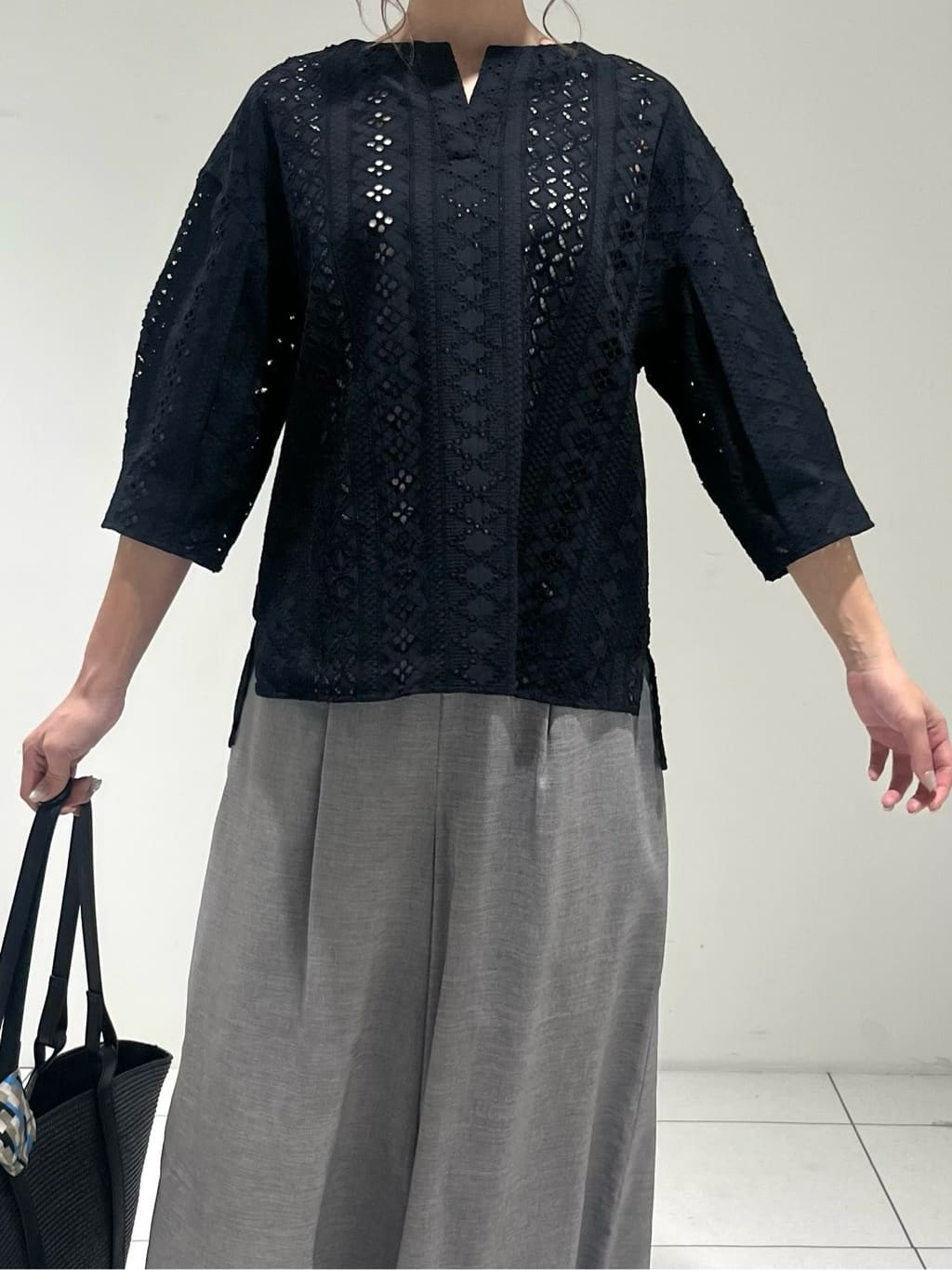 shioriさんの「INDIVI｜【洗える/日本製】ベアトップ風キャミソール」を使ったコーディネート