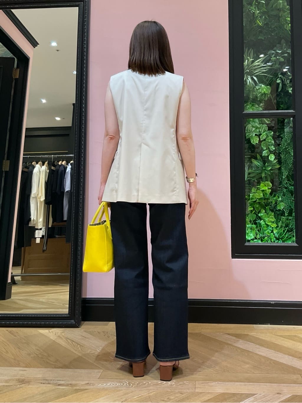 maruさんの「DRESSTERIOR｜provoke（プロヴォーク）【別注】 フリフリ タンクトップ」を使ったコーディネート