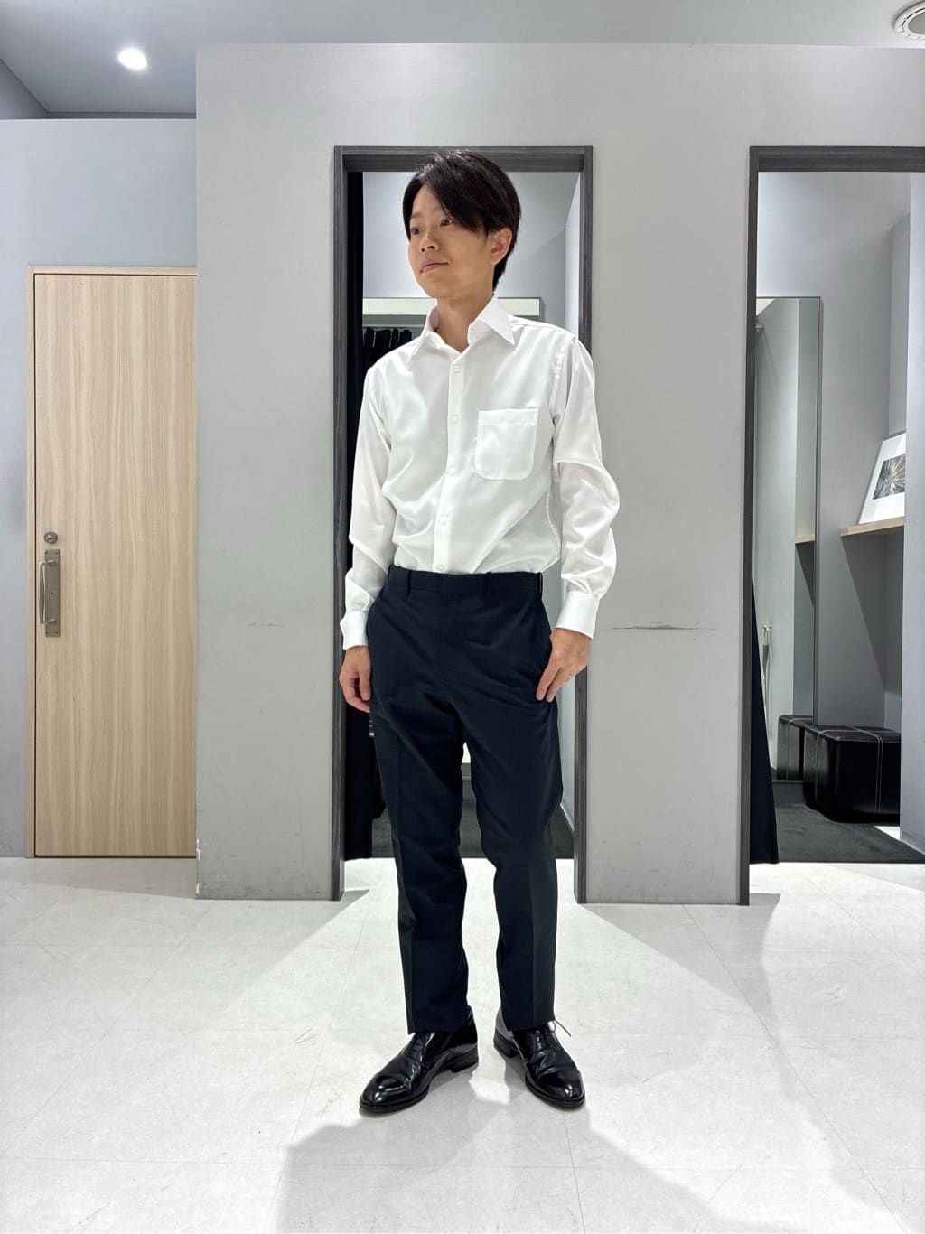 わいずみさんの「TAKEO KIKUCHI｜【抗菌防臭】COOL DOTS（R）ドビープリント ジャケット」を使ったコーディネート